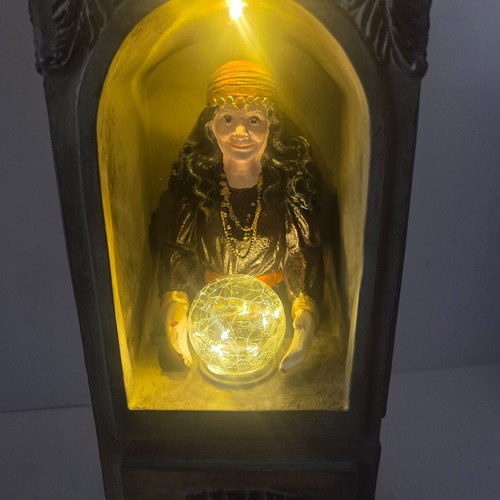 Eerie charm madame rosa led - charm,