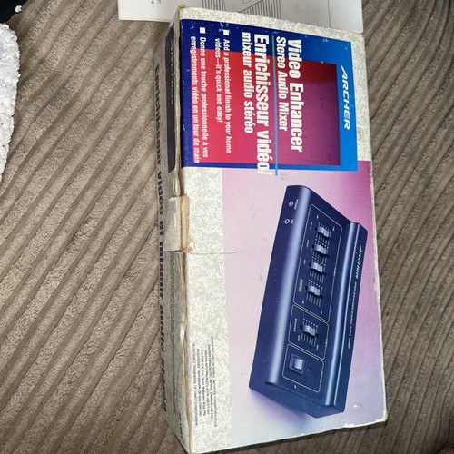 Radio shack realistic - radio,