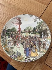 WEDGEWOOD MAY DAY COLLECTOR PLATE BONE CHINA EXCELLENT CONDITION  