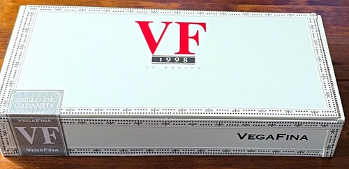 Wooden cigar box vegafina la - vegafina,