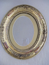 Antique wooden / gilded piture frame