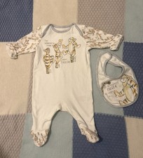 Disney Tigger Babygrow and Bib Set Brand New Size Up To 1 Month