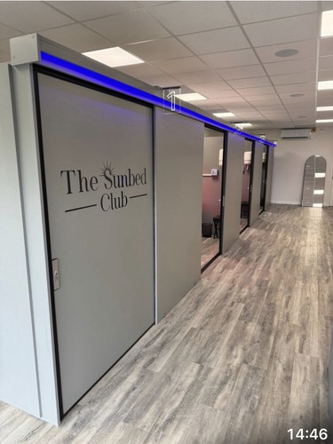 Sunbed cubicles - sunbed,