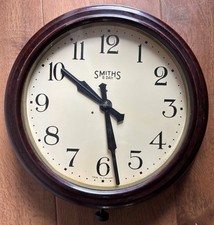 Vintage Smiths 8-Day Bakelite