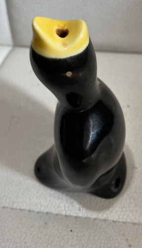 Vintage ceramic blackbird pie - vintage,