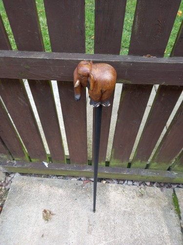 Carved wood handle an - handle, of