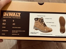 Dewalt Safety Boots Size 9 (Eur 43) , NEW , Never Used 