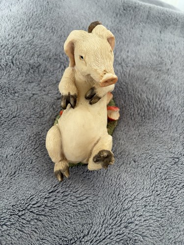 Piggin full figures - piggin,
