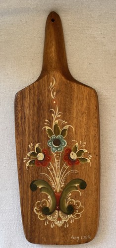 Vtg signed vern rosemaling - signed,