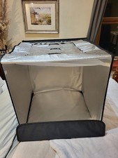 Large 62cm LED Photo Light Box with 4 Backdrops & Carry Case–Excellent Condition