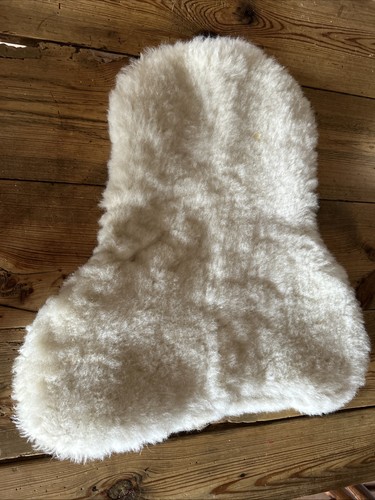 Numed sheepskin saddle - sheepskin, seat