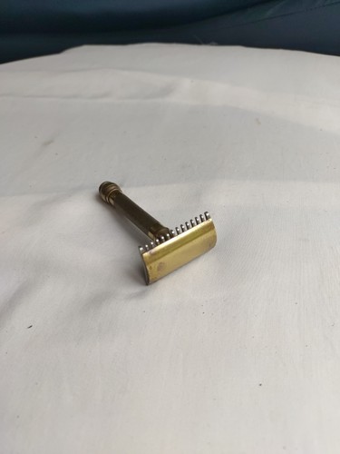 Gillette old type open - open, comb