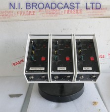 3x Glensound gs2u-013 presenter boxes  sold together as 1 lot.
