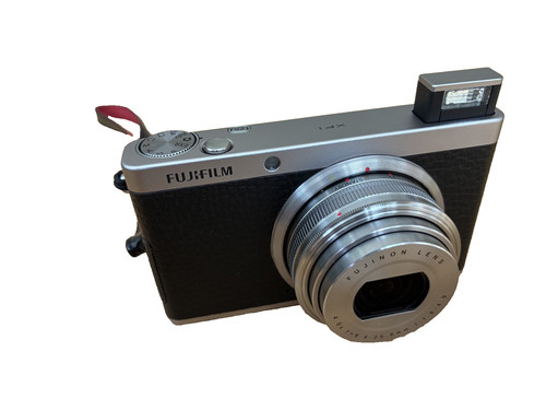 Fujifilm xf1 finepix - xf1,