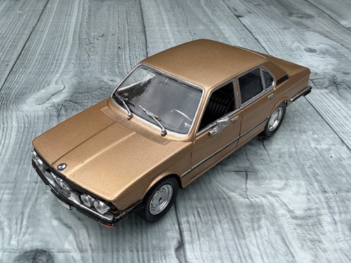 Polistil bmw 525 - bmw,