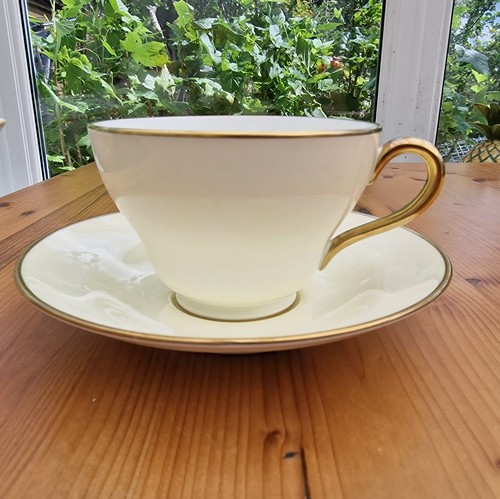 Vintage wedgwood cup saucer - &,