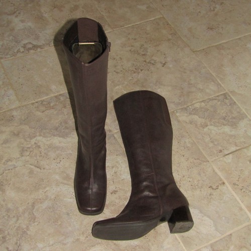 The shoe tailor brown - the,