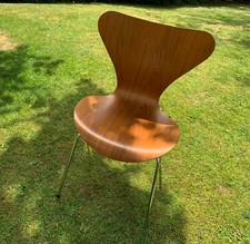 Hans Frenzen Series 7 Chair by Arne Jacobsen in Natural Wood Finish