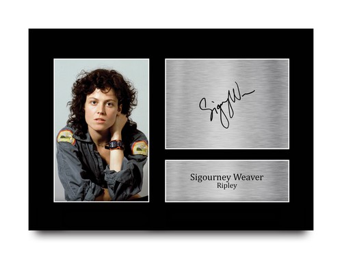 Sigourney weaver signed - sigourney,