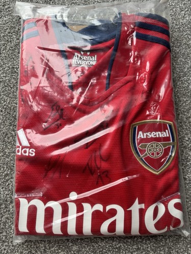 Official signed arsenal shirt - signed,