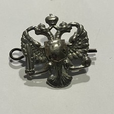 World War Two (WW2) 1st Kings Dragoon Guards - White Metal Cap Badge - Post 1938