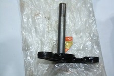 NOS SUZUKI B100 STEERING STEM