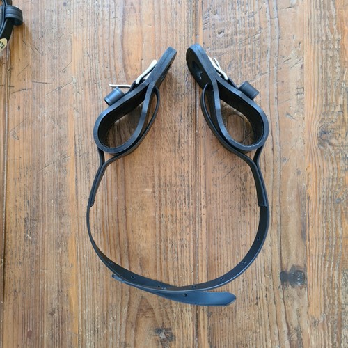 Closed loop shaft tugs horse - loop,