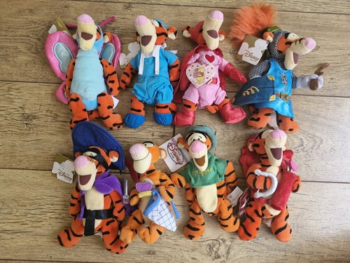 Tigger disney store - tigger,