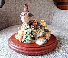 Border Fine Arts Wren with Chicks. Handmade in Scotland 1978