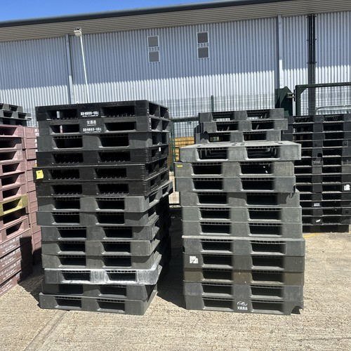 Plastic short euro - euro, pallets