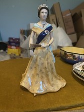 Royal Worcester HMQueen Elizabeth II Diamond Jubilee 2012