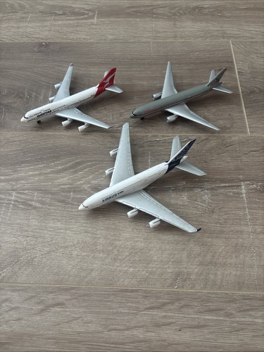 Realtoy diecast model - model, aircraft