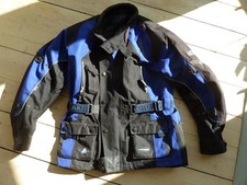 AKITO PYTHON II BLACK & BLUE MOTORCYCLE JACKET SIZE LARGE LOVELY CONDITION