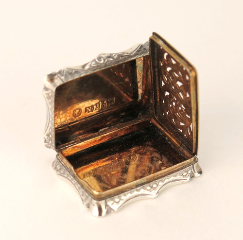 Victorian silver vinaigrette