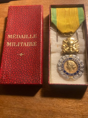 Stunning military medal 3rd - stunning,