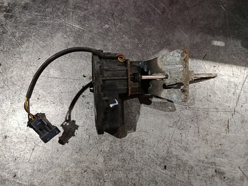 Saab ys3e headlight washer - saab,