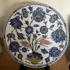 IZNIK Turkish hand Painted Spinning Saz  Bouquet Hand Painted decor plate Signed