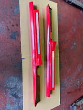 2009 RENAULT CLIO SPORT 197 PAIR OF SIDESKIRTS IN RED 82004417785 8200441784