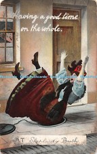 R445735 Having a good time on