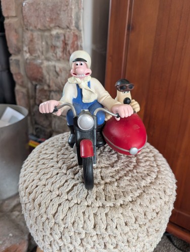 Vintage wallace and gromit - wallace,