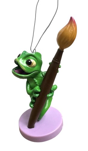 New disney store pascal pvc - new,