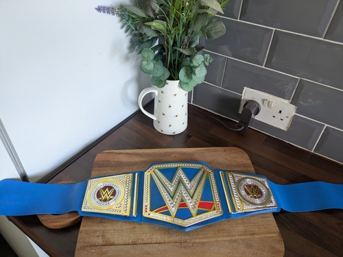 Wwe universal champion - wwe,