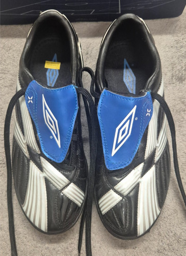 Size umbro moulded stud - size,