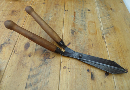 Vintage garden shears - vintage,