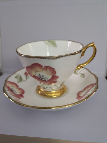 Lovely royal albert - lovely,