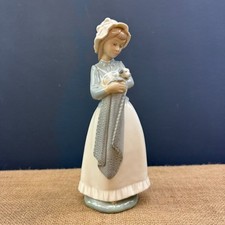 VINTAGE NAO BY LLADRÓ GIRL &