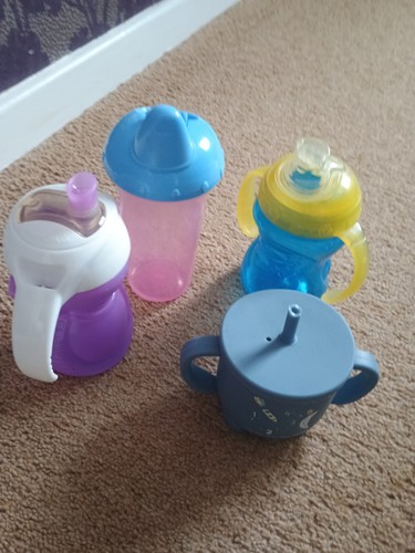 Baby beaker dummys hats - hats, mixed