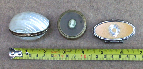 Small pill snuff boxes - 3,