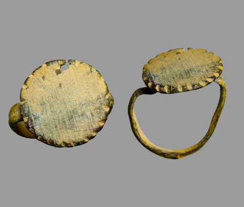Roman bronze disc top signet - roman,