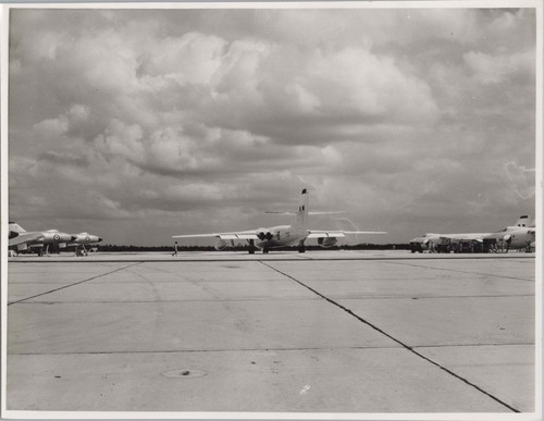 Vickers valiant line - valiant, up